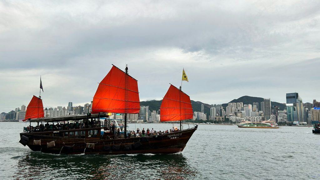 关于香港的历史底蕴、税收优势与法治魅力